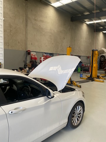 BMW 118I F20 2015 White 1.6L petrol RWD Auto - Hub Assembly RHF - Image 14