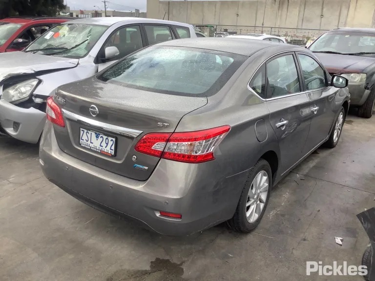 Nissan Pulsar B17 2013 sedan Grey 1.8L petrol auto - Power Steering Pump 1.8L - Image 4